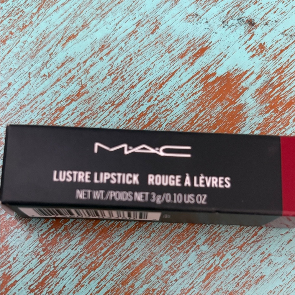 MAC Cosmetics Lustre Lipstick - Bold Red